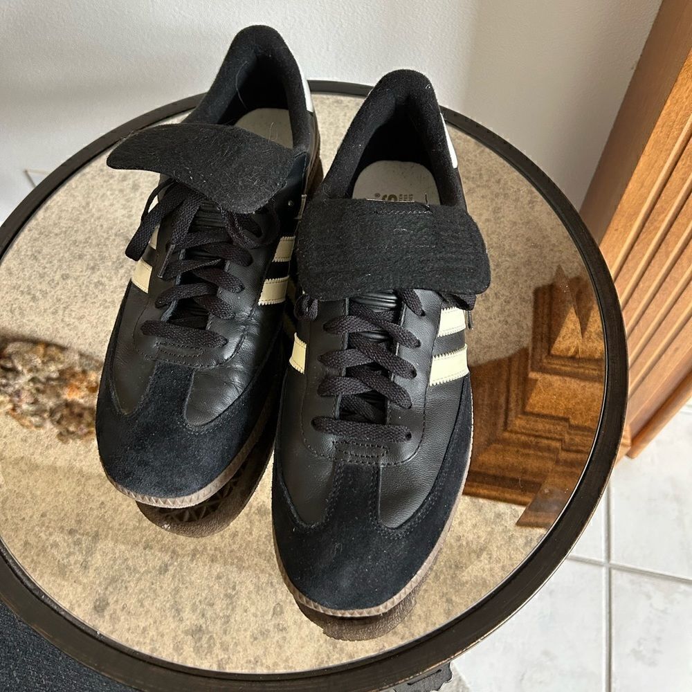Men’s Adidas Indoor/Turf shoes‎